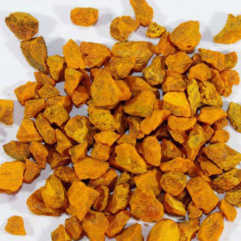 Turmeric Root Cuts